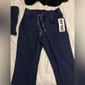 Dolan district scrub pants medium tall with tags never worn, navy!